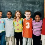 تعليم الأطفال… كيفاش تنظم مستقبل صغارك في الخارج